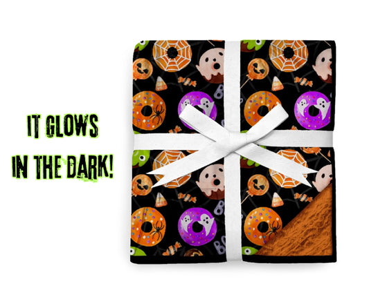 Sweet & Spooky Plush Blanket