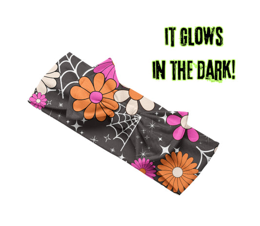 Eerie-sistable Headband Bow